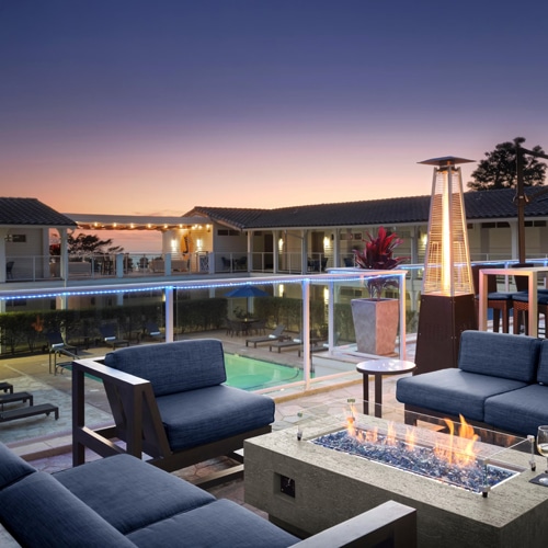 Hotel Indigo Del Mar – Boutique hotel minutes from Balikian Facial Plastic Surgery, perfect for post-op stays